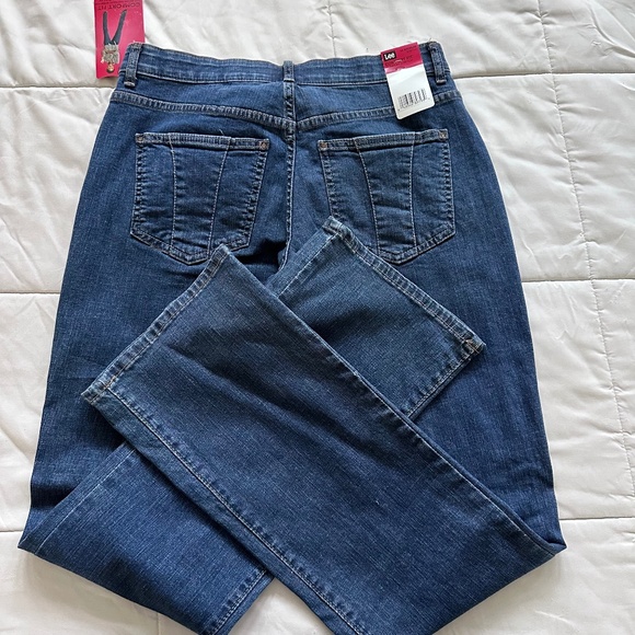 Lee Comfort Fit Barely Bootcut Size 10 M Women's Jeans NWT - Picture 4 of 13